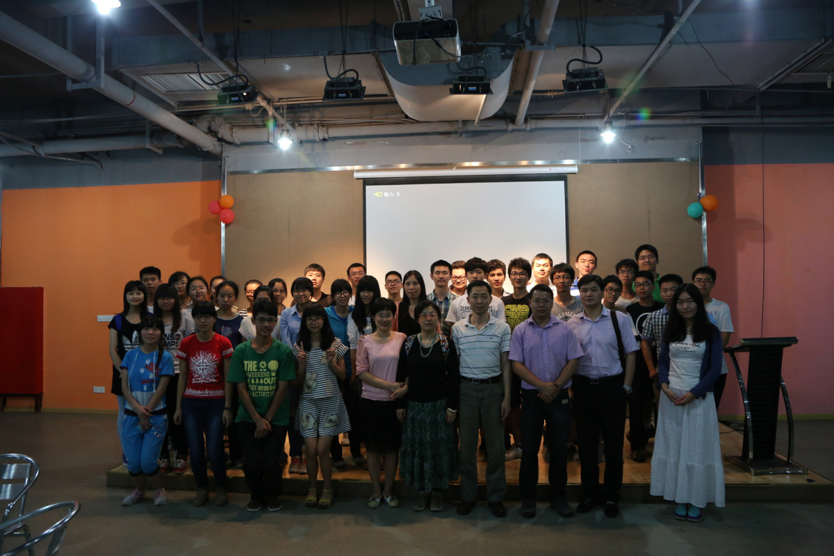 成长关怀，照亮前行路——生化-遗传-生物党支部与东校区党支部开展师生下午茶活动