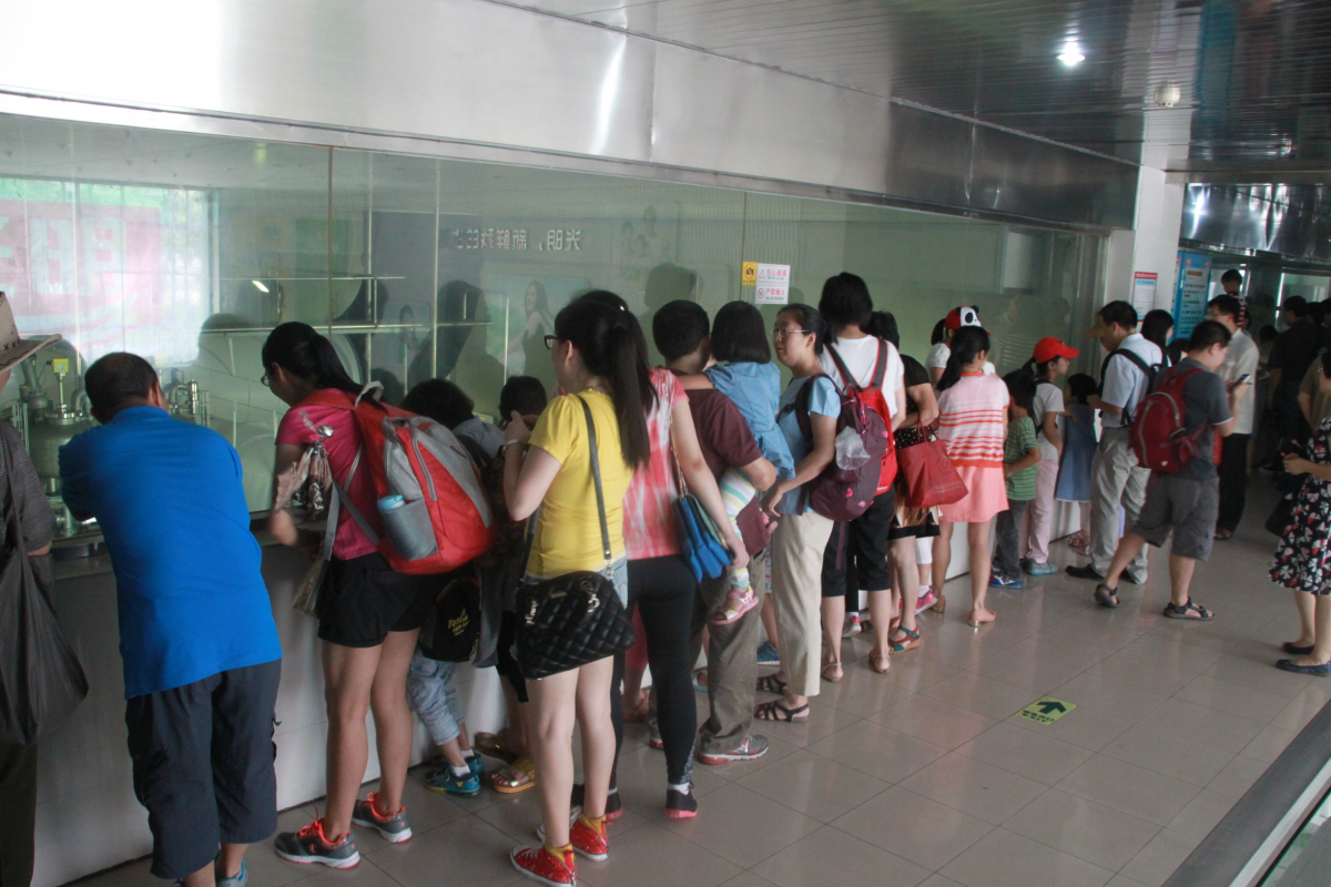 我院青年联谊会组织开展亲子活动