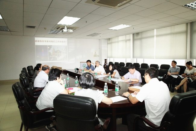 教育部来华留学生医学本科教育（英语授课）评估专家组莅临我校检查指导工作