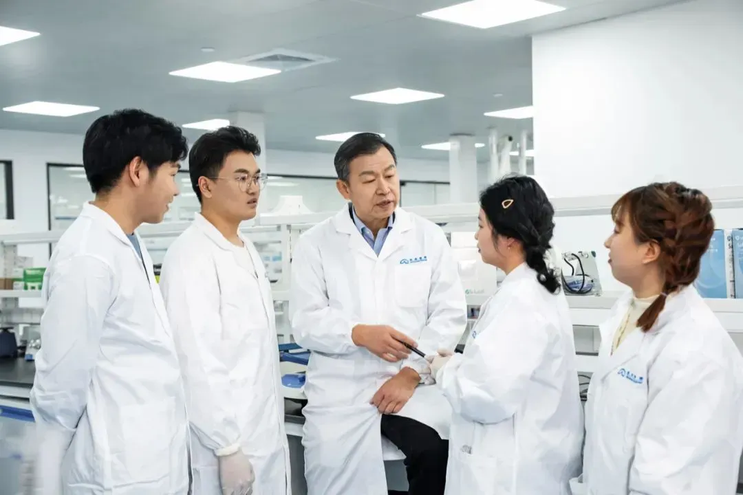 杨大俊一直觉得，对创新药而言，“出海”是个伪命题。