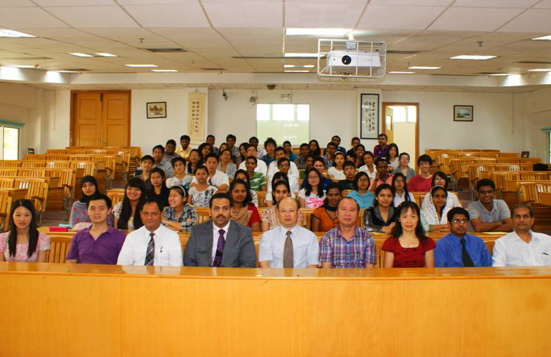 我院举行2011级MBBS留学生入学教育