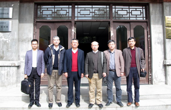 学院领导和专家到西藏民大交流并看望援藏干部