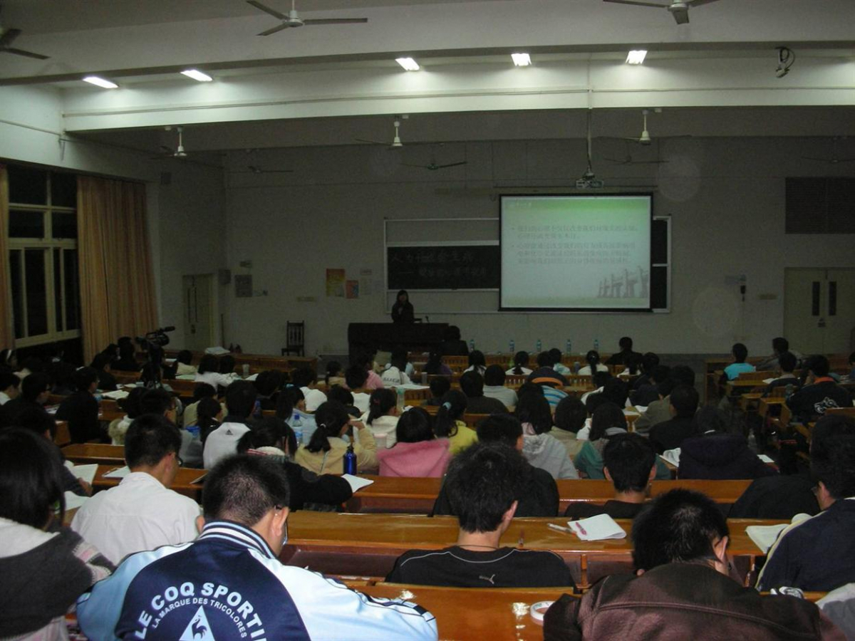 医学·人文的交融与对话——文理医融合拓宽视野名师系列讲座之医学人文专题圆满结束