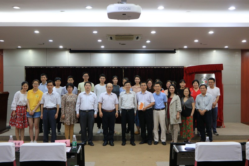 我院2018年第二期“名师·名医·名人”大讲堂顺利举行