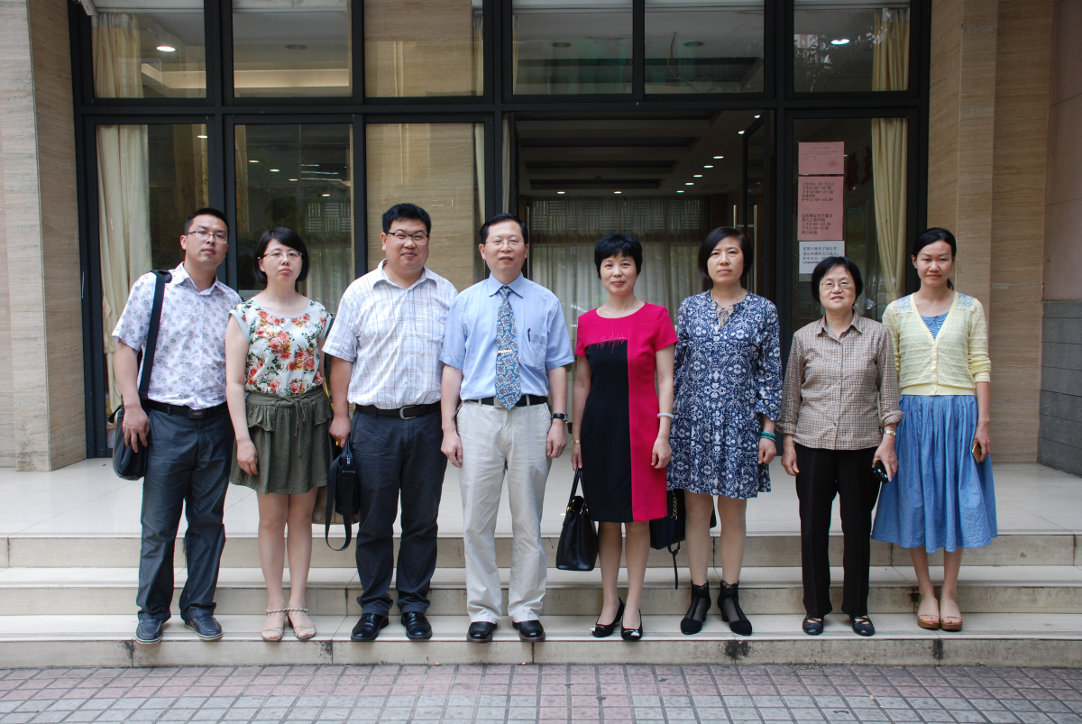 湖北医药学院严世荣副院长率队到william威廉英国法医鉴定中心交流考察