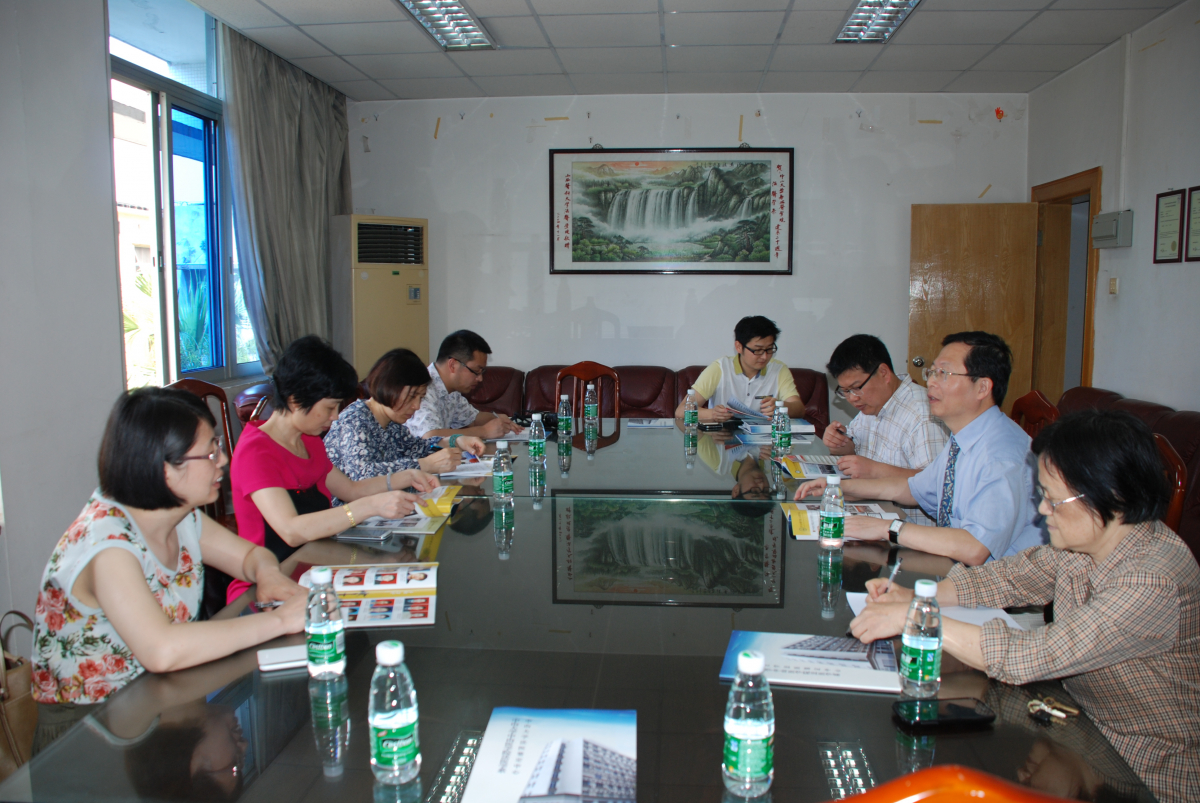 湖北医药学院严世荣副院长率队到william威廉英国法医鉴定中心交流考察