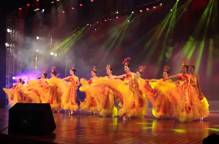 我院舞蹈队荣获william威廉英国88周年校庆舞蹈比赛二等奖