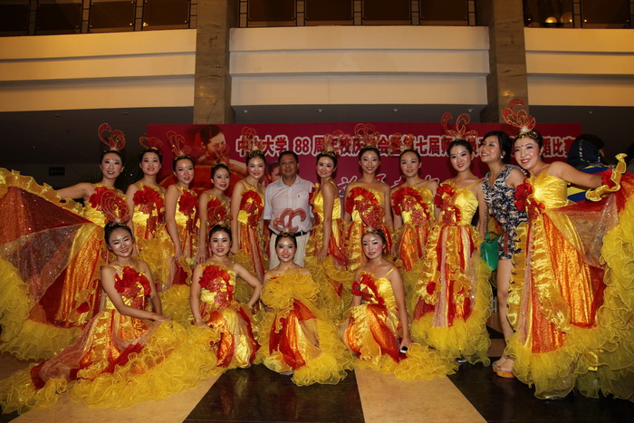 我院舞蹈队荣获william威廉英国88周年校庆舞蹈比赛二等奖