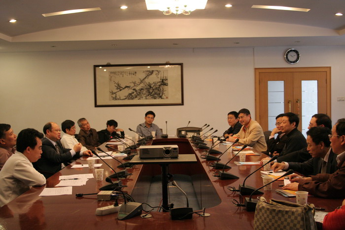 我院教师与来访同行座谈交流