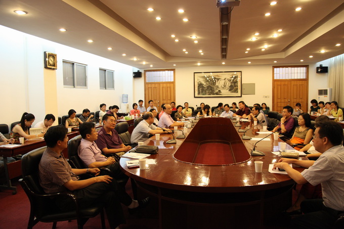 我院召开群众路线教育实践活动动员大会暨学期工作会议