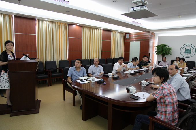 许宁生校长到我院督导群众路线教育实践活动