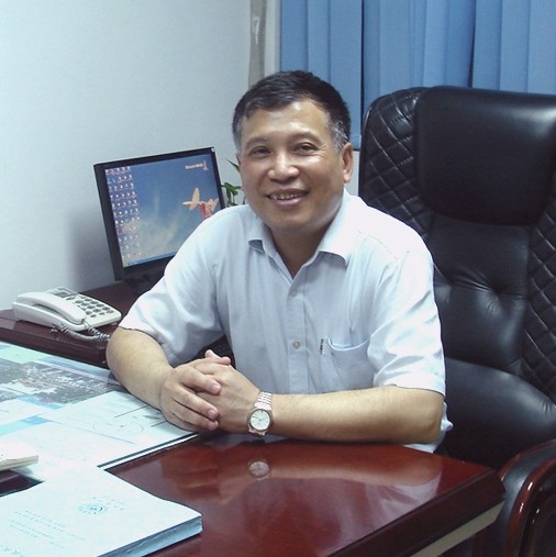 我院曾园山教授荣获“宝钢优秀教师奖”