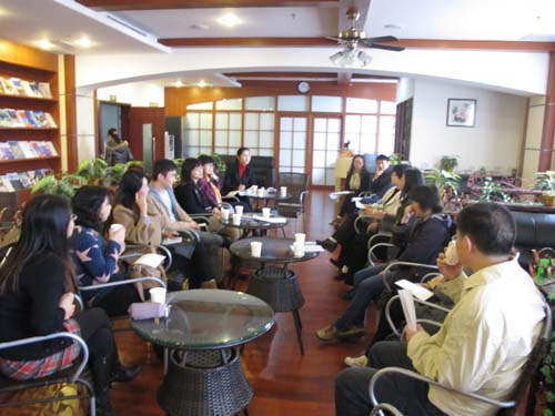 我院青年教师联谊会举行2012年工作总结会