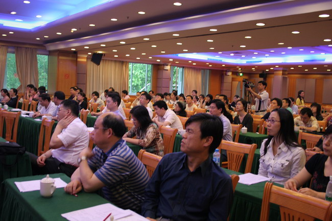 Williamhill中文召开教师课堂教学培训会议