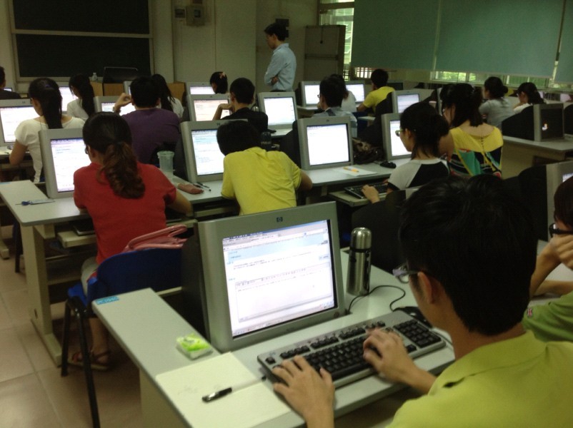 数字化学习平台支持《生化与分子生物学》课程进行主观题在线考试