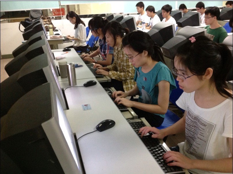 数字化学习平台支持《生化与分子生物学》课程进行主观题在线考试