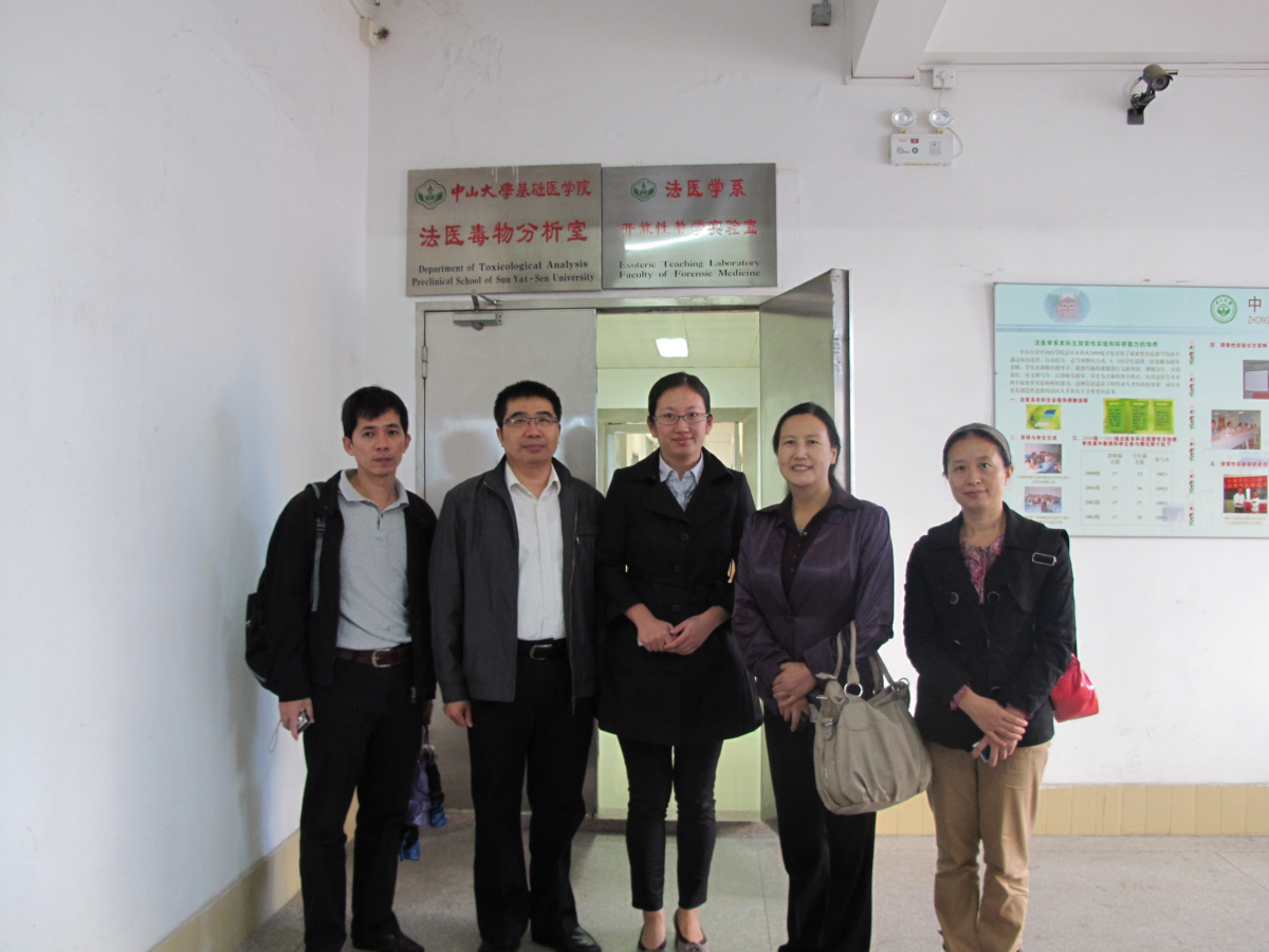 福建医科大学基础医学院党委书记黄黎玲一行来我院参观交流