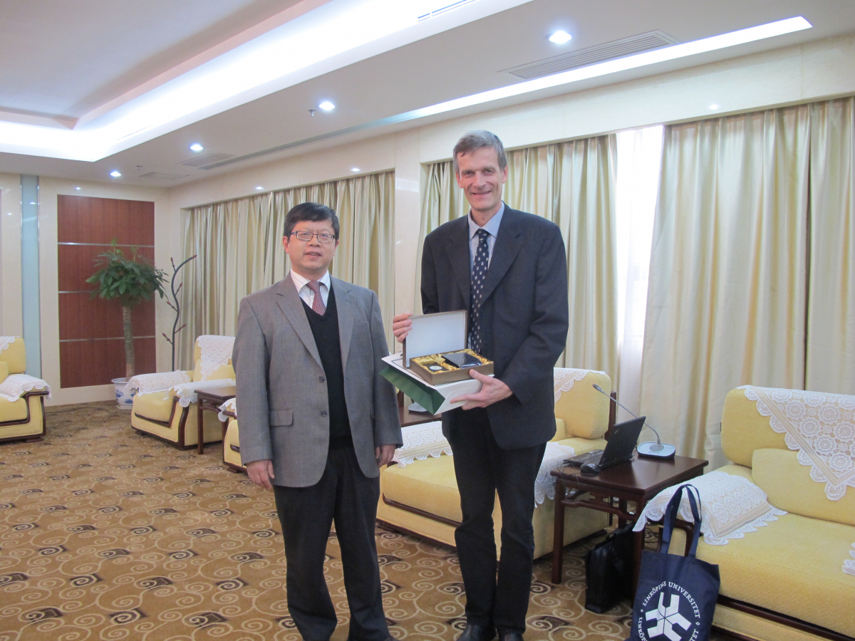 瑞典林雪平大学医学院Torbjorn Ledin 教授来我院访问交流